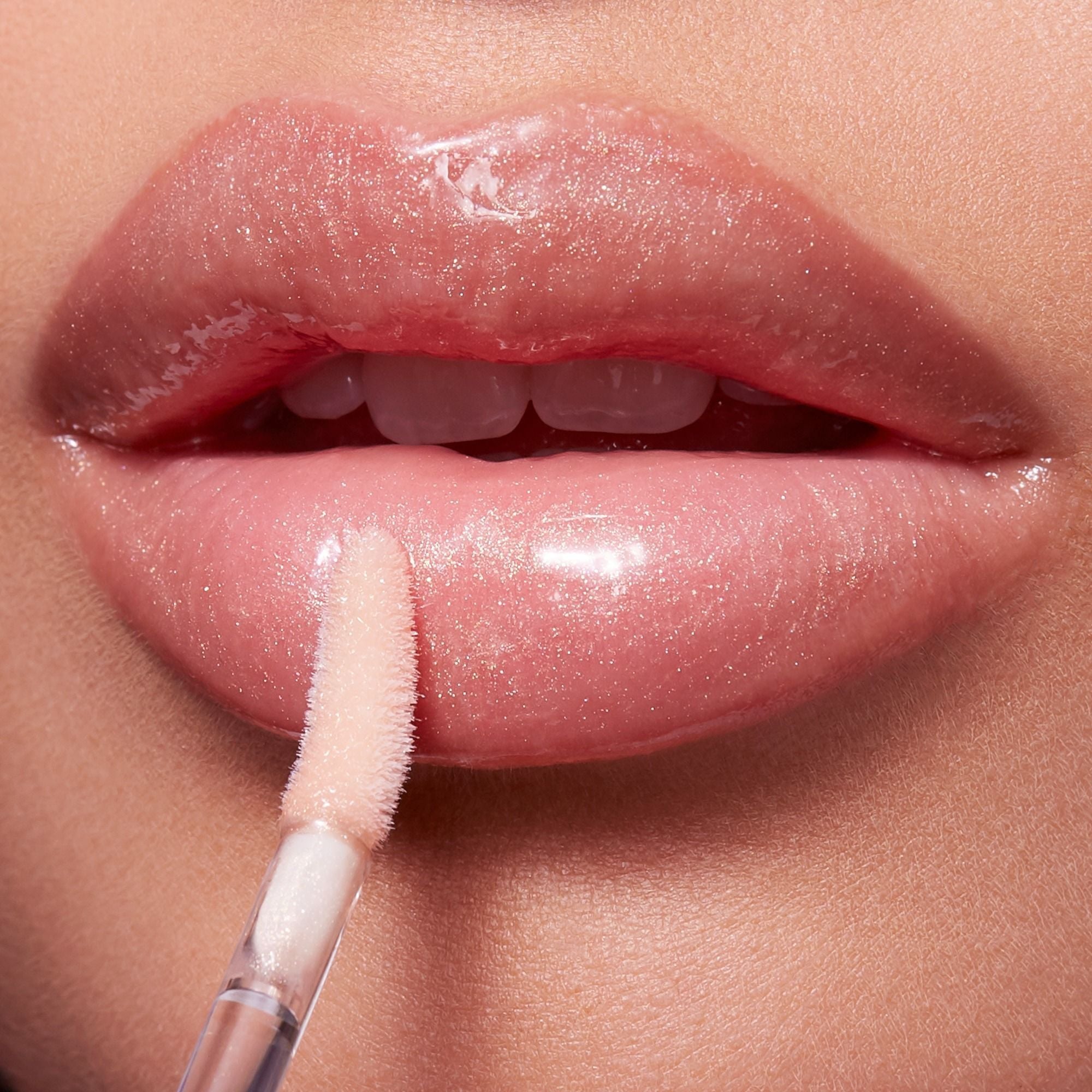 Natural Lip Plumping Serum™️