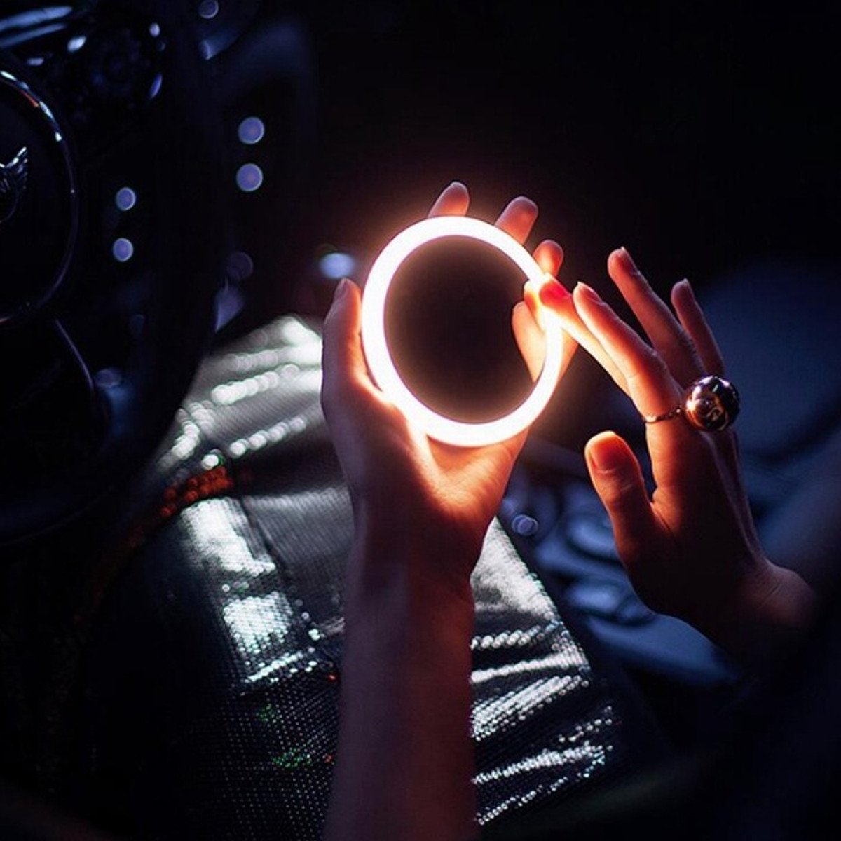 Portable Mini LED Makeup Mirror